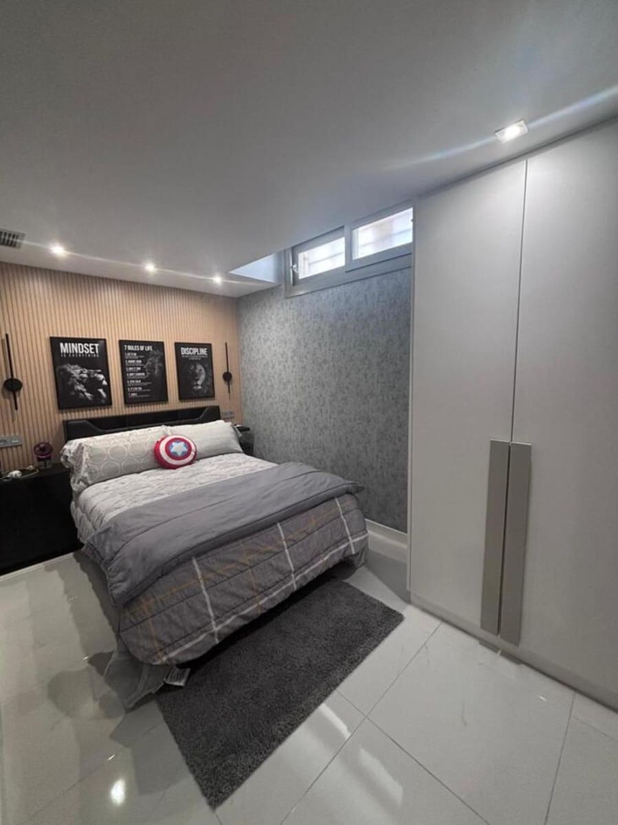 5 quarto Moradia para venda em Villamartin - 699 000 € (Ref: 9801265)