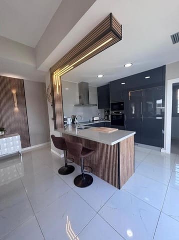 5 quarto Moradia para venda em Villamartin, Orihuela - 699 000 € (Ref: 9801265)