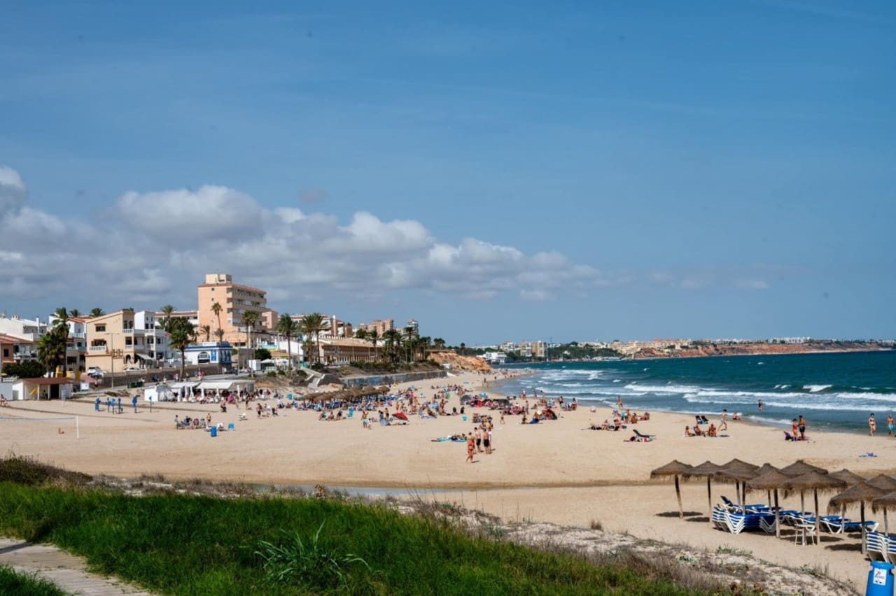 2 bedroom Penthouse for sale in Torre de la Horadada - € 345,000 (Ref: 9801266)