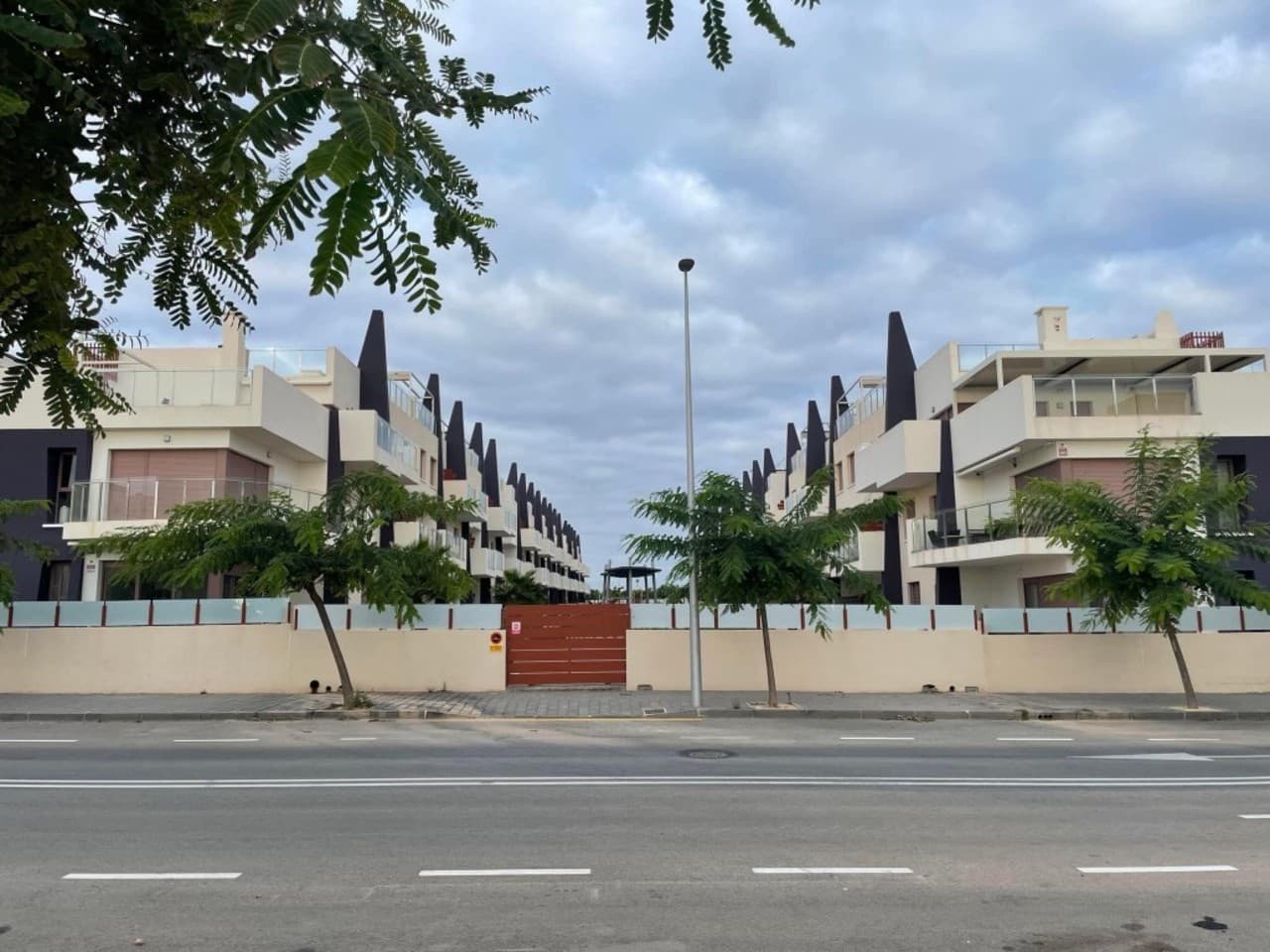 2 bedroom Penthouse for sale in Torre de la Horadada - € 345,000 (Ref: 9801266)