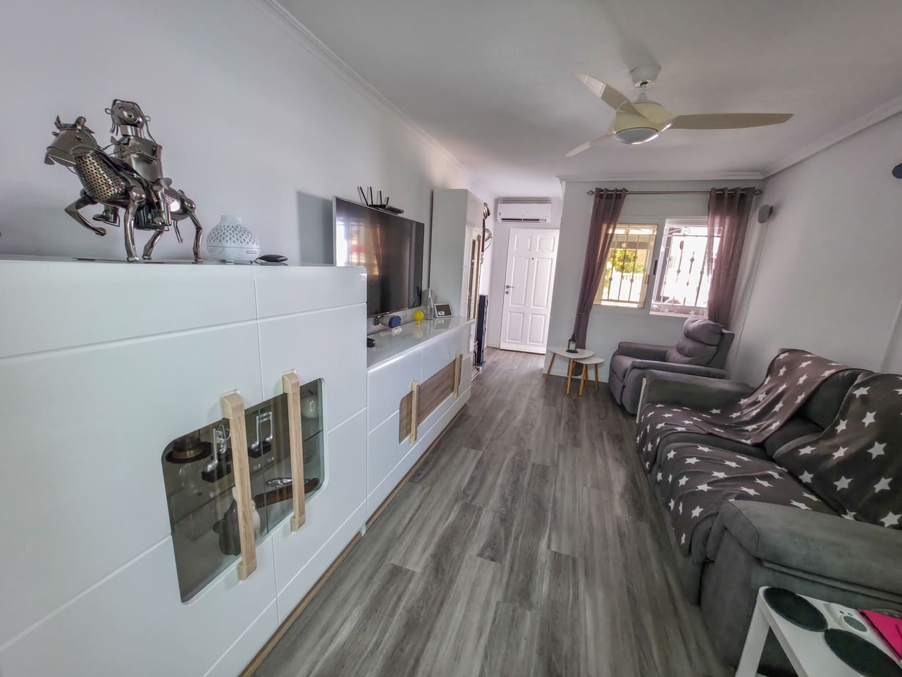 2 slaapkamer Appartement te koop in Entre Naranjos - € 135.000 (Ref: 9806223)