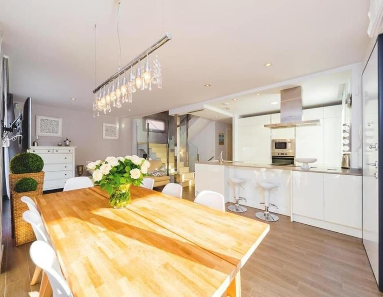 4 makuuhuone Huvila myytävänä paikassa Torrevieja mukana uima-altaan - 559 000 € (Ref: 9806225)