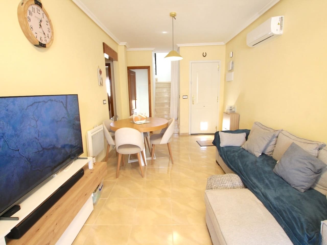 3 makuuhuone Huvila myytävänä paikassa San Miguel de Salinas mukana uima-altaan - 210 000 € (Ref: 9807786)