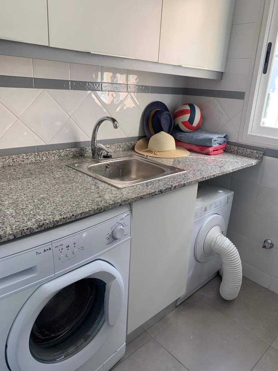 4 camera da letto Appartamento in vendita in Torrevieja con piscina - 275.000 € (Rif: 9807789)