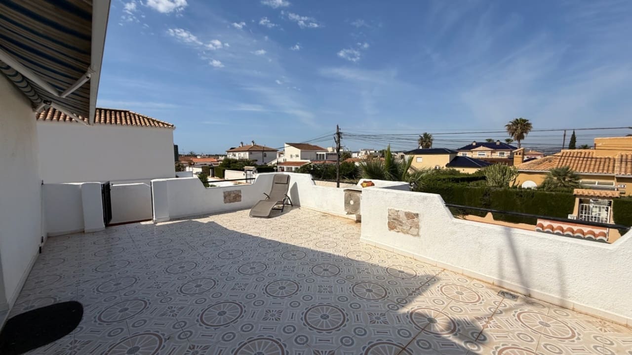 3 camera da letto Casa in vendita in Torrevieja - 389.000 € (Rif: 9811325)