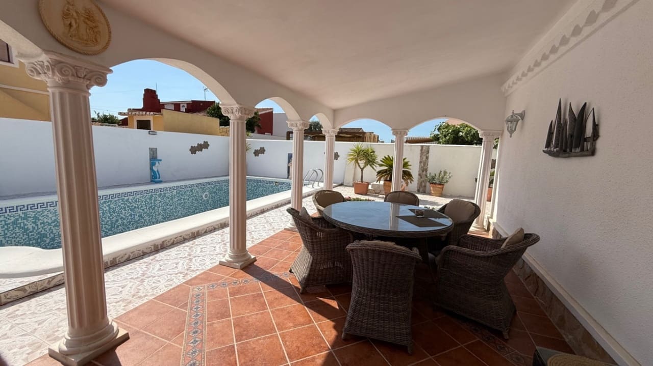 3 camera da letto Casa in vendita in Torrevieja - 389.000 € (Rif: 9811325)
