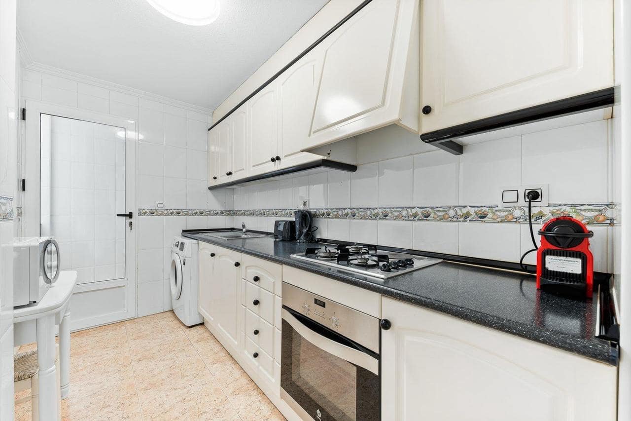 3 sovrum Lägenhet till salu i Torrevieja - 155 900 € (Ref: 9811328)