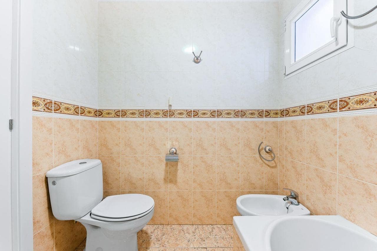 3 sovrum Lägenhet till salu i Torrevieja - 155 900 € (Ref: 9811328)