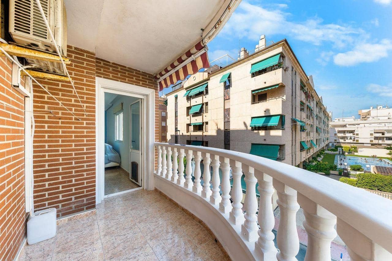 3 sovrum Lägenhet till salu i Torrevieja - 155 900 € (Ref: 9811328)