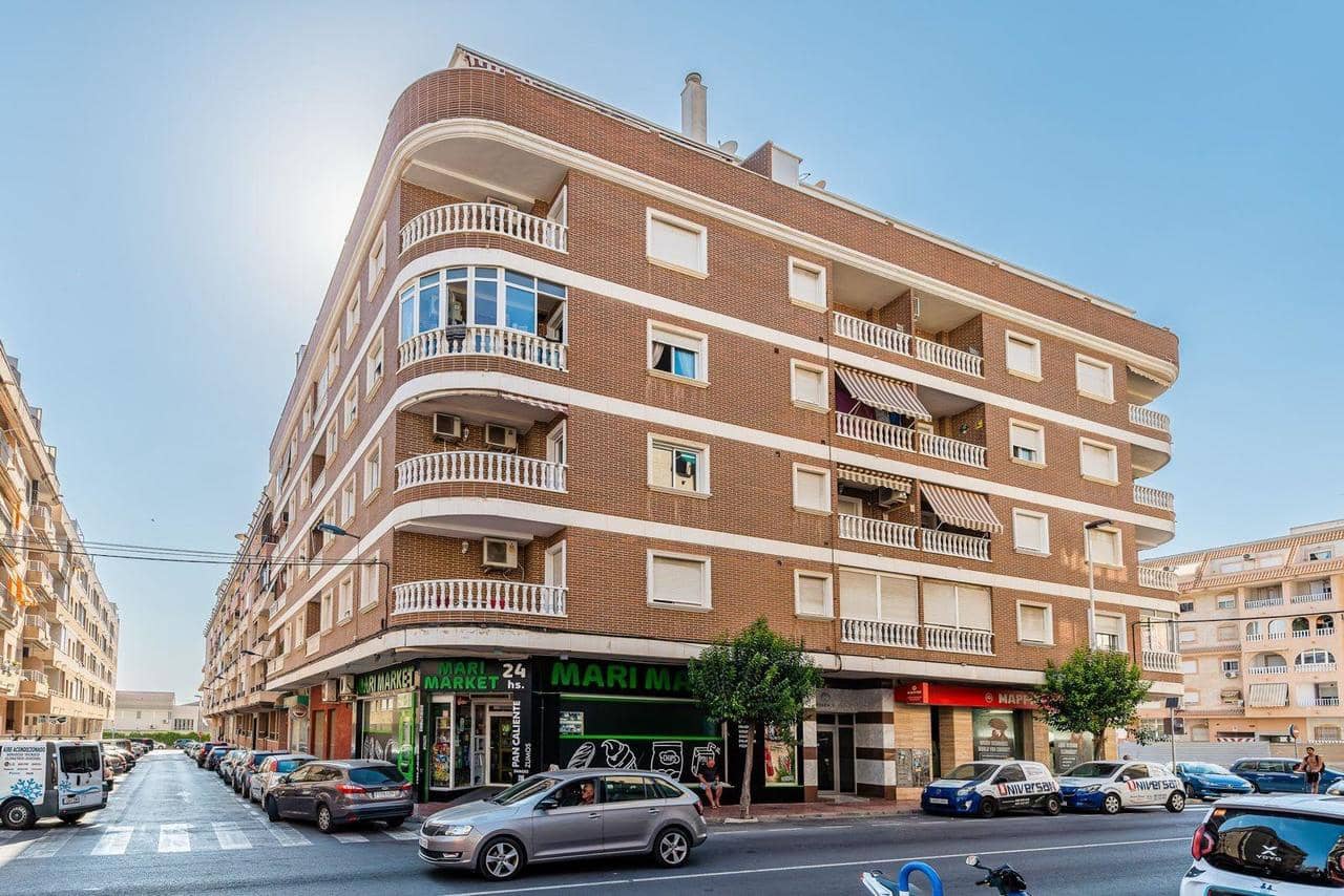 3 sovrum Lägenhet till salu i Torrevieja - 155 900 € (Ref: 9811328)