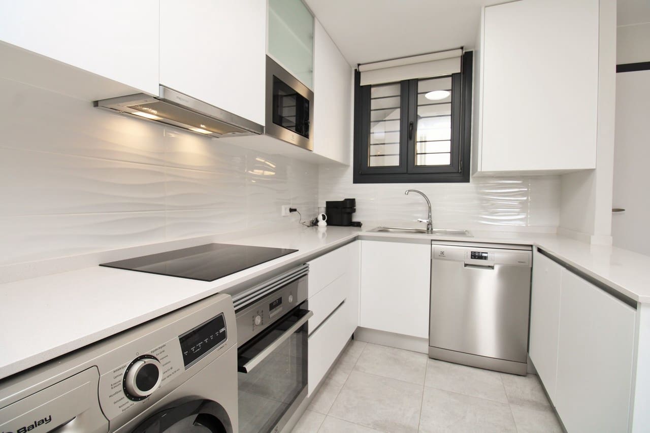 2 bedroom Apartment for sale in Villamartin with pool garage - € 225,000 (Ref: 9813224)