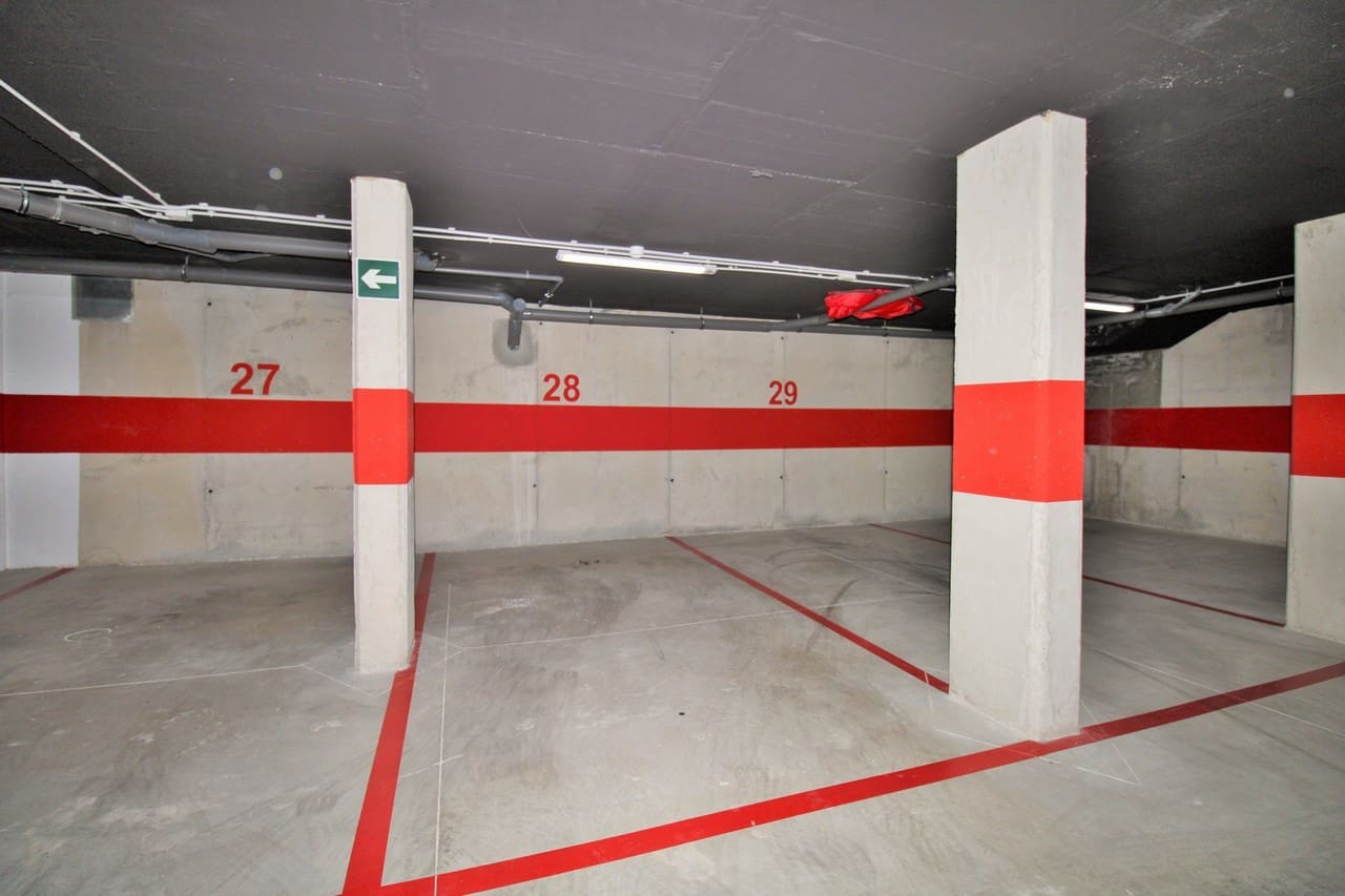 2 bedroom Apartment for sale in Villamartin with pool garage - € 225,000 (Ref: 9813224)