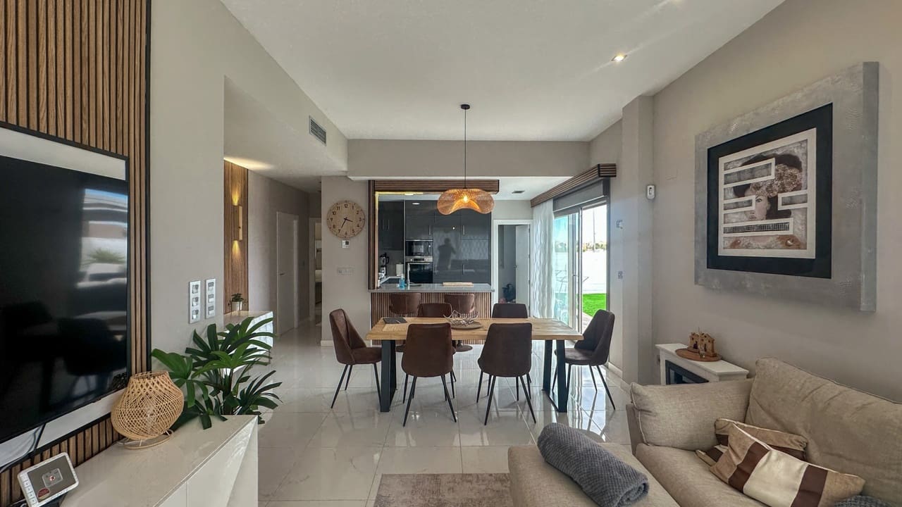 5 Zimmer Villa zu verkaufen in Orihuela Costa - 675.000 € (Ref: 9813233)