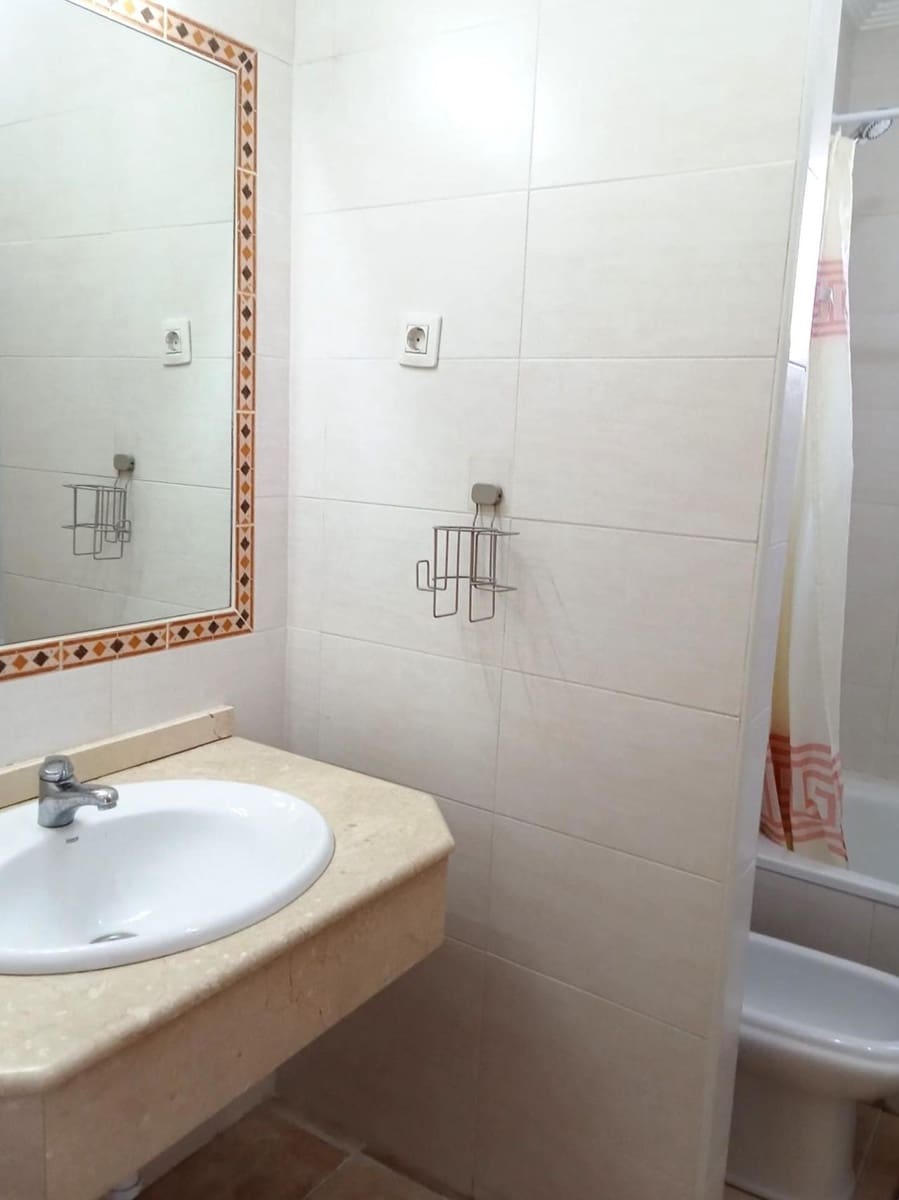 2 sypialnia Penthouse na sprzedaż w Torrevieja z basenem - 258 150 € (Ref: 9813234)