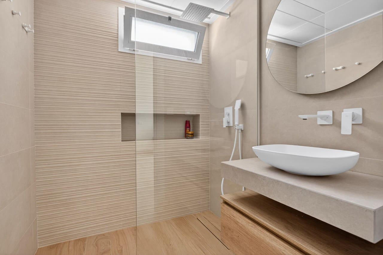 Apartamento de 2 habitaciones en Guardamar del Segura en venta - 325.000 € (Ref: 9813235)