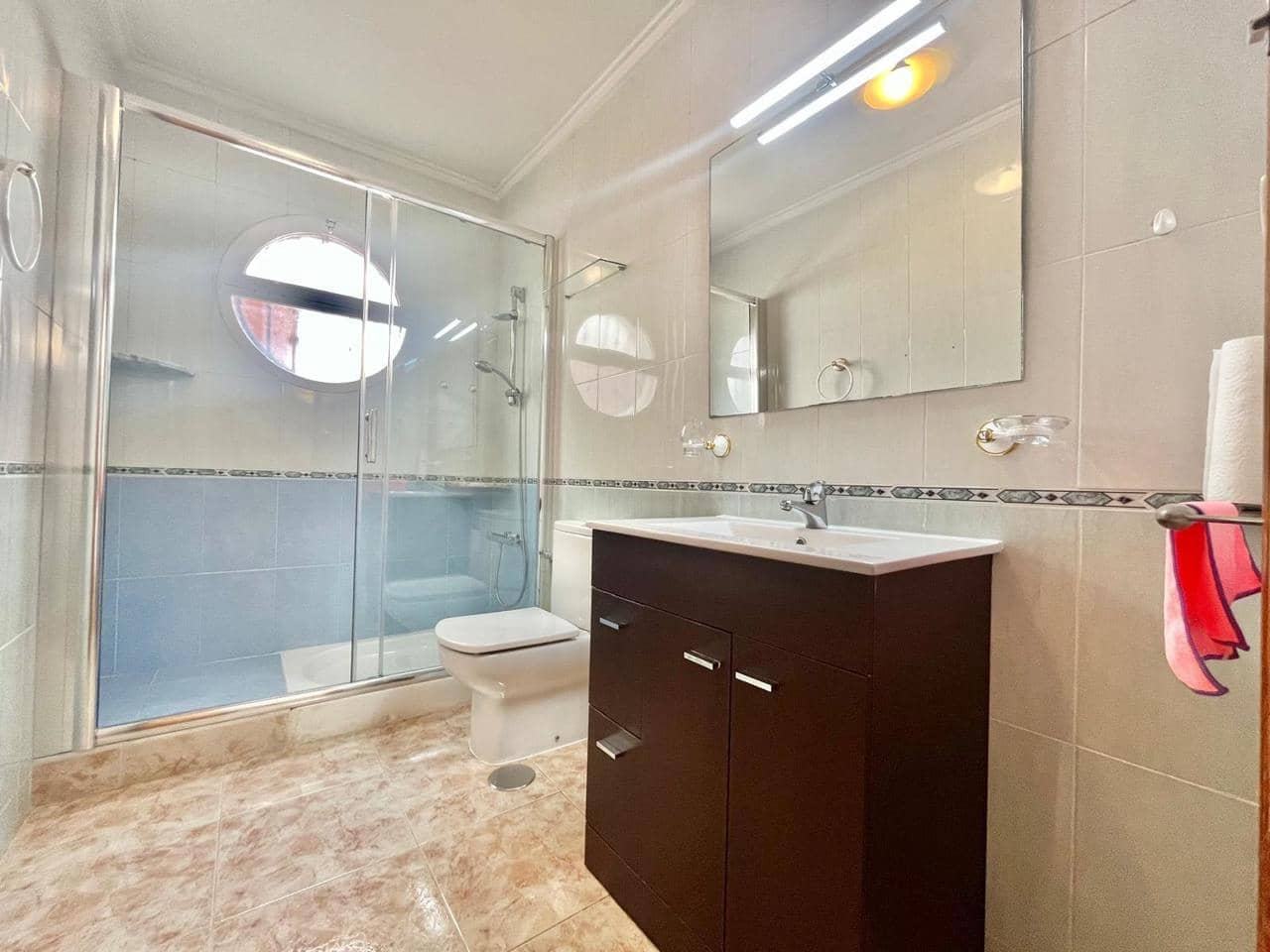 3 Zimmer Haus zu verkaufen in Orihuela Costa mit Pool - 249.500 € (Ref: 9813236)