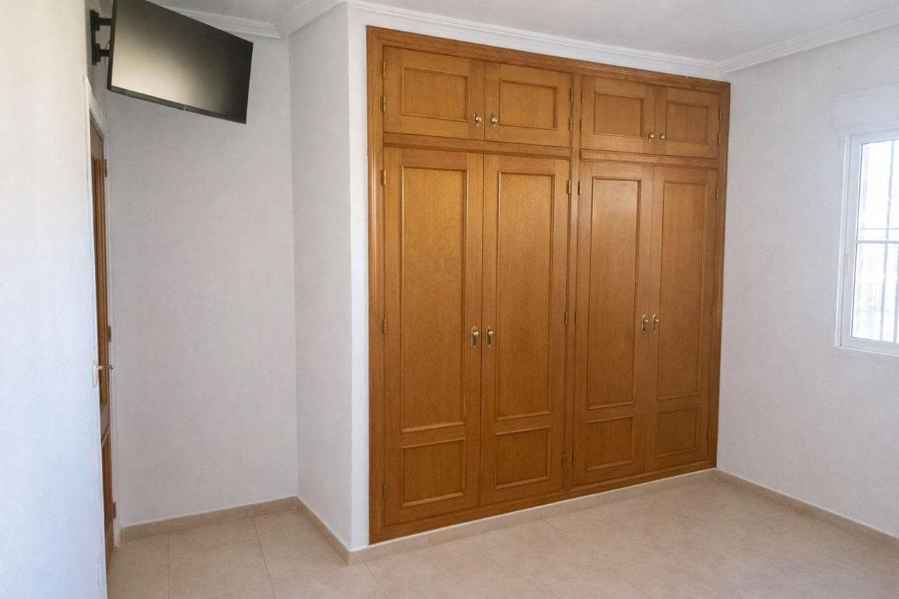 Apartamento de 2 habitaciones en Orihuela Costa en venta con piscina - 154.900 € (Ref: 9813239)