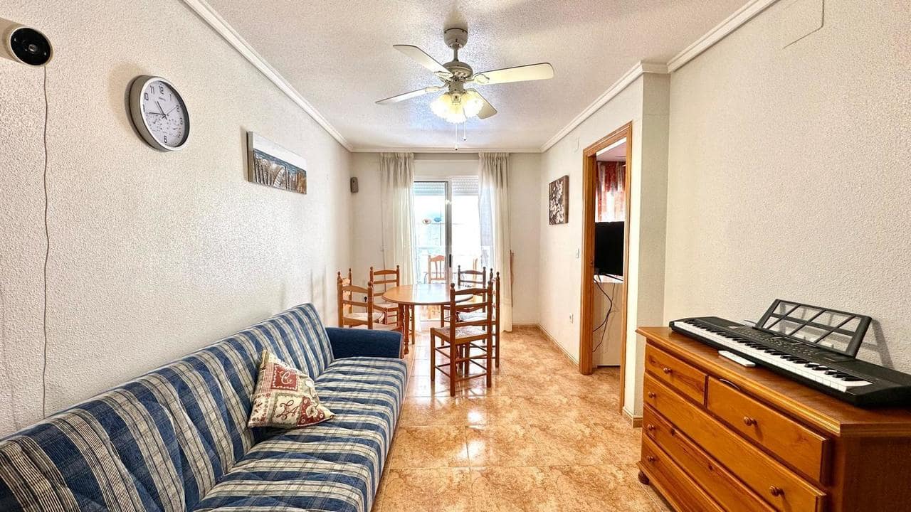 2 Zimmer Apartment zu verkaufen in Torrevieja mit Pool - 134.900 € (Ref: 9813240)