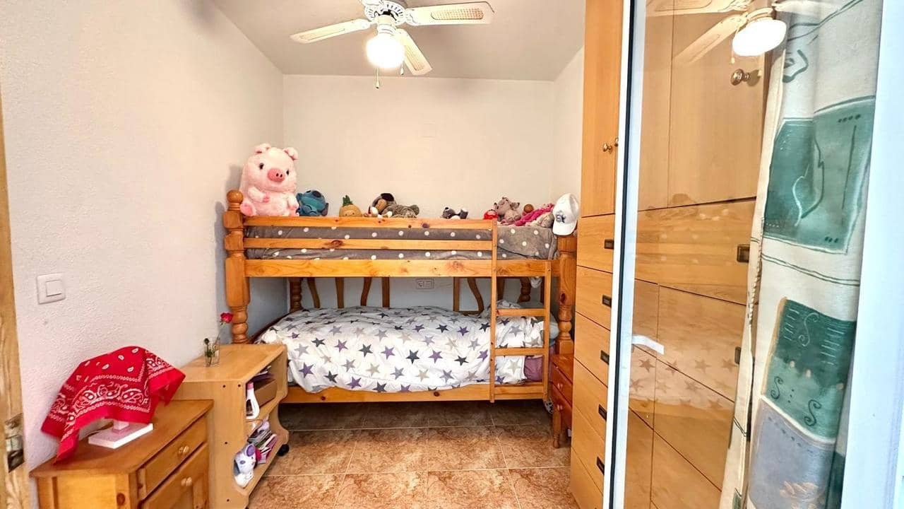2 Zimmer Apartment zu verkaufen in Torrevieja mit Pool - 134.900 € (Ref: 9813240)