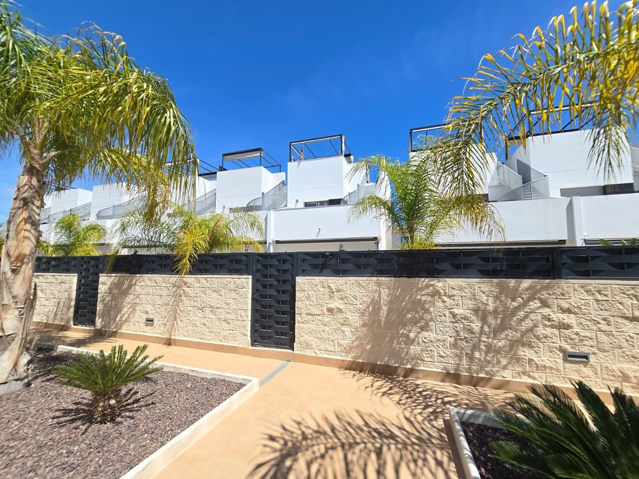Casa de 3 habitaciones en Ciudad Quesada en venta - 359.900 € (Ref: 9814273)
