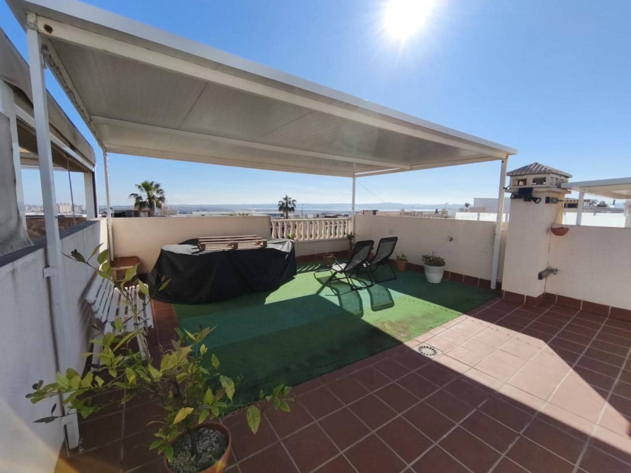 2 bedroom Bungalow for sale in Torrevieja with pool - € 189,000 (Ref: 9814275)