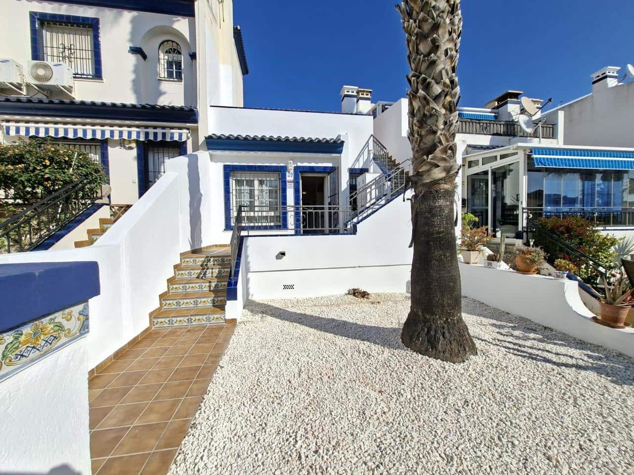 2 bedroom Bungalow for sale in Orihuela Costa with pool - € 198,000 (Ref: 9814276)
