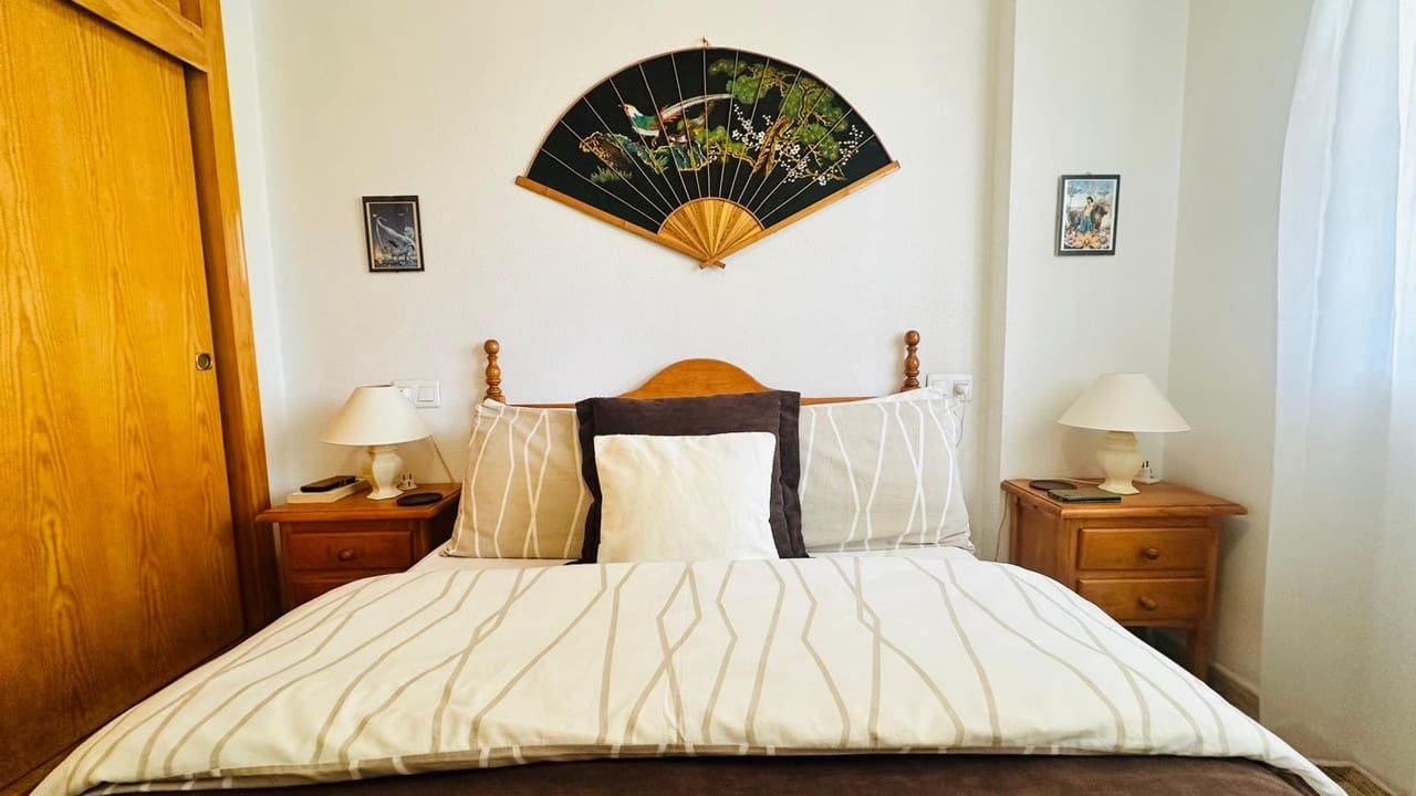 2 sovrum Lägenhet till salu i Torrevieja - 129 000 € (Ref: 9814277)