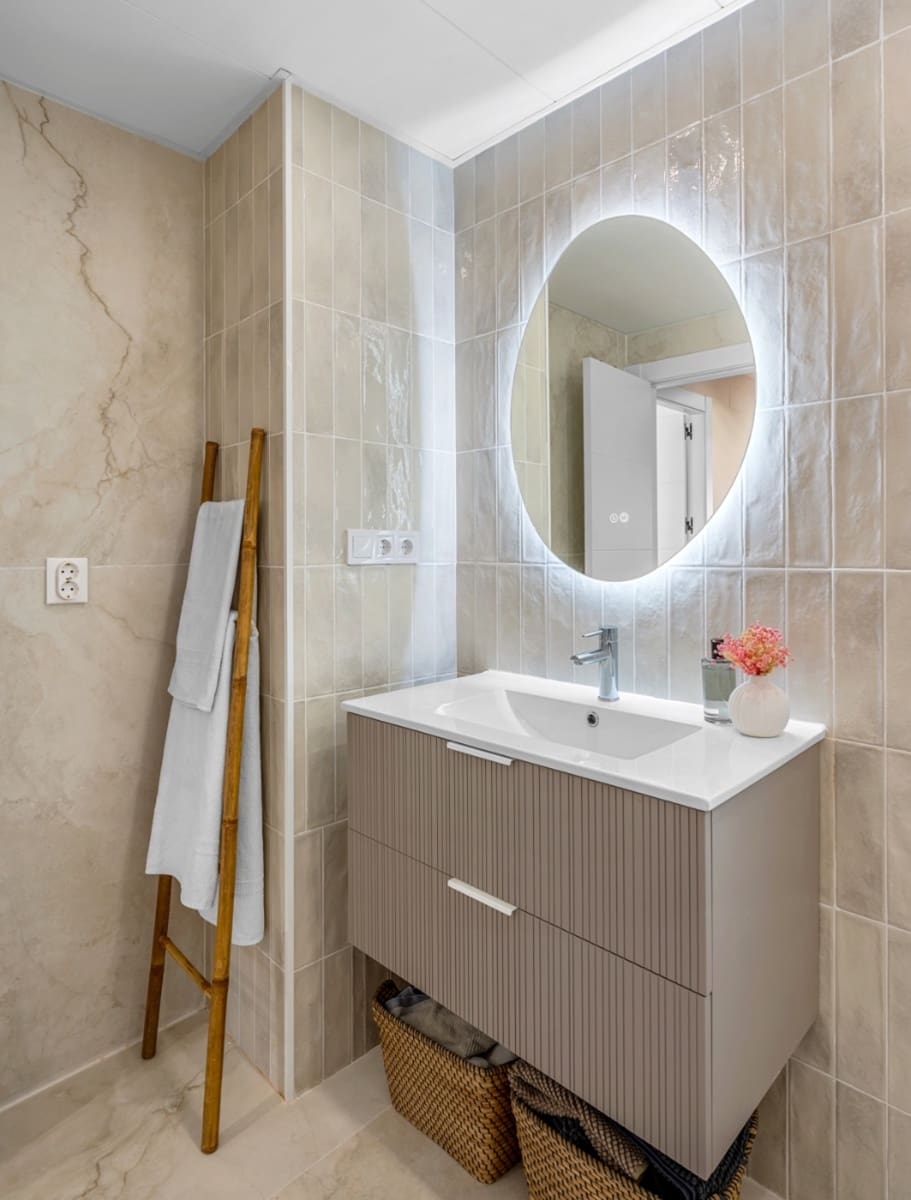 4 Zimmer Haus zu verkaufen in Alicante / Alacant Stadt mit Pool - 669.000 € (Ref: 9815675)