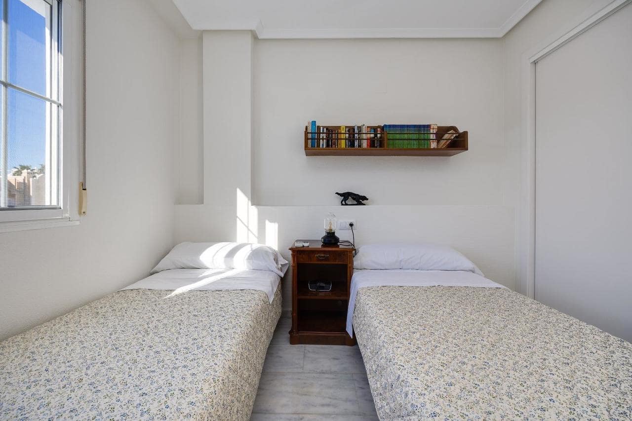 4 chambre Maison de Ville à vendre à Orihuela Costa avec piscine - 436 000 € (Ref: 9817794)