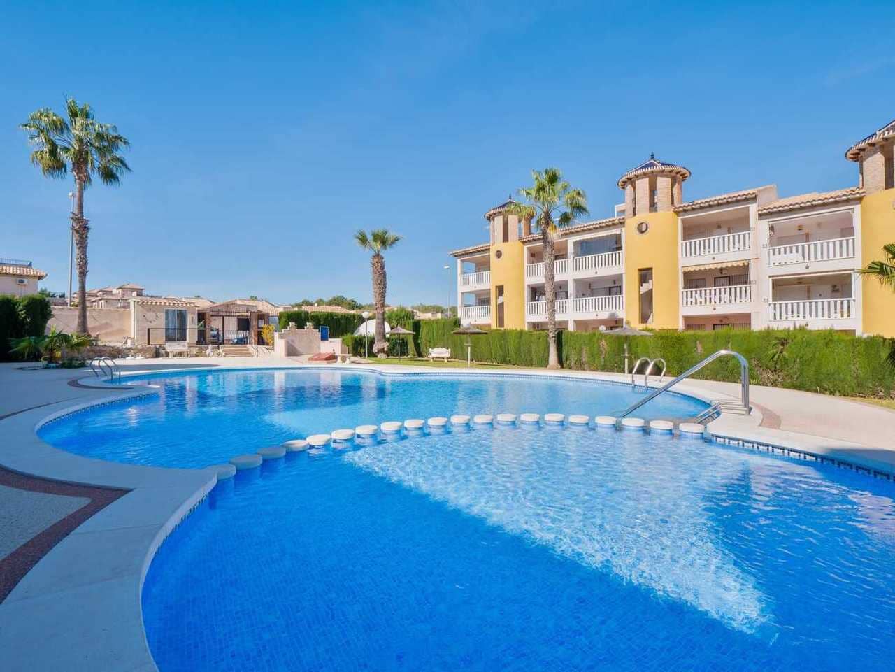 2 camera da letto Attico in vendita in Villamartin - 139.950 € (Rif: 9817798)