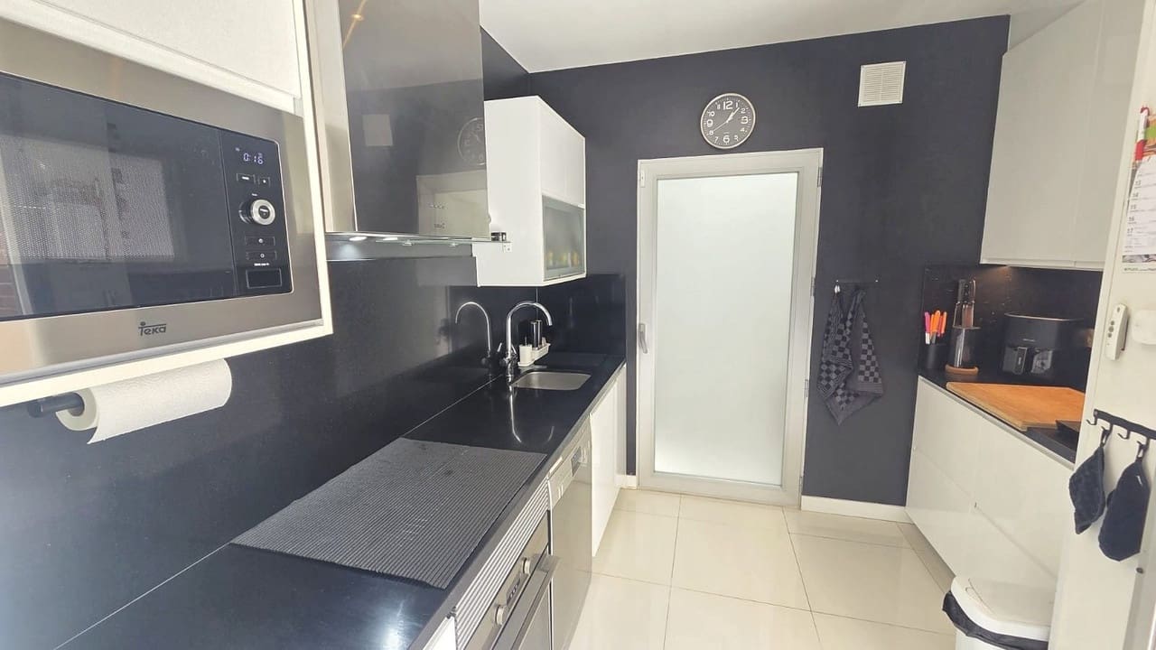3 Zimmer Apartment zu verkaufen in Villamartin - 299.900 € (Ref: 9817799)