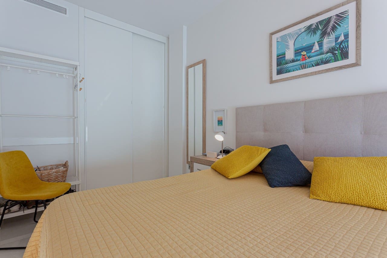 1 Zimmer Apartment zu verkaufen in Torrevieja - 175.000 € (Ref: 9817800)