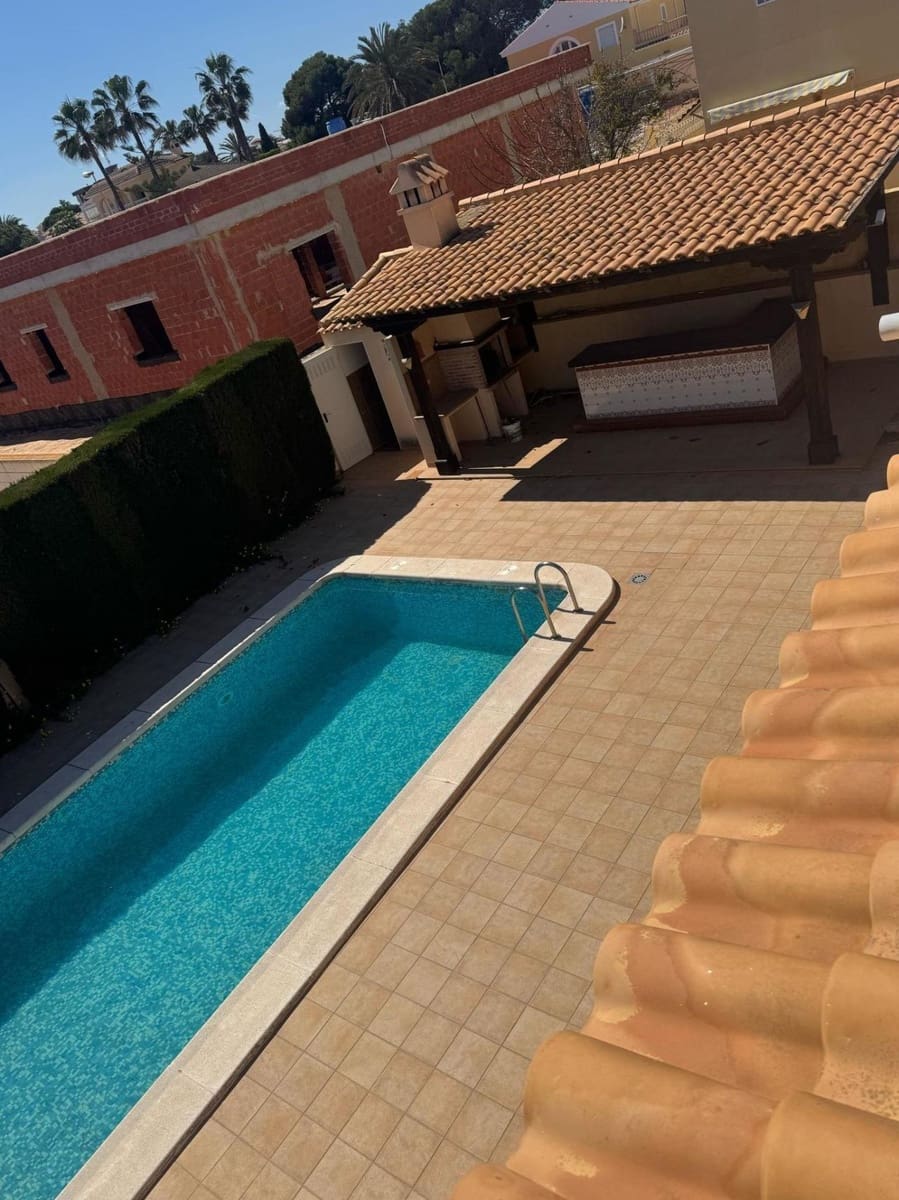 4 quarto Moradia para venda em Orihuela Costa com piscina - 960 000 € (Ref: 9820013)