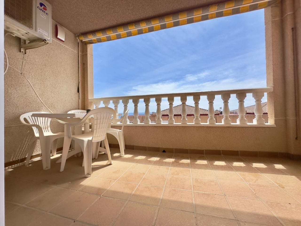 2 chambre Appartement à vendre à Torrevieja avec piscine - 199 000 € (Ref: 9820019)
