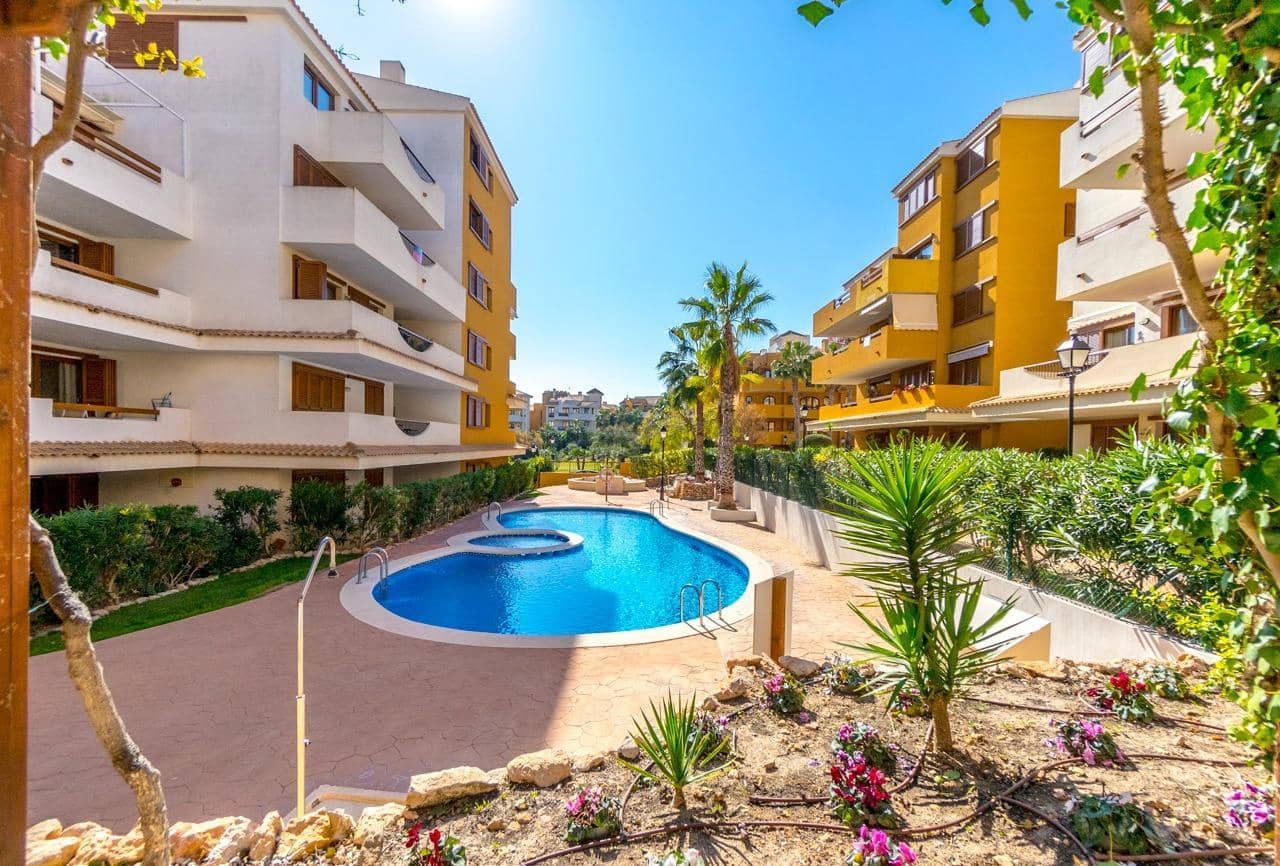 2 soveværelse Lejlighed til salg i Torrevieja med swimmingpool - € 345.000 (Ref: 9822350)