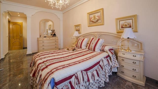 5 camera da letto Casa in vendita in Centro, Los Alcázares con garage - 445.000 € (Rif: 9822351)