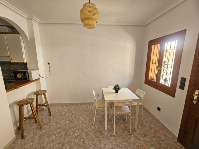 2 Zimmer Bungalow zu verkaufen in Dehesa de Campoamor, Orihuela mit Pool - 185.000 € (Ref: 9822352)