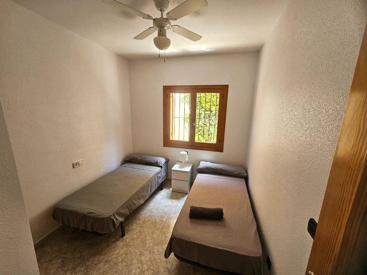 2 Zimmer Bungalow zu verkaufen in Orihuela Costa mit Pool - 185.000 € (Ref: 9822352)