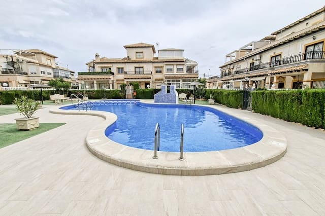 2 bedroom Bungalow for sale in Dehesa de Campoamor, Orihuela with pool - € 169,000 (Ref: 9822363)