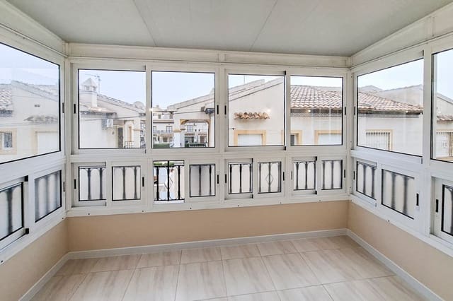 2 bedroom Bungalow for sale in Dehesa de Campoamor, Orihuela with pool - € 169,000 (Ref: 9822363)