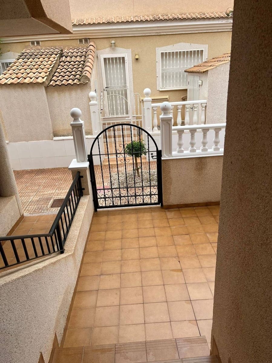 2 quarto Apartamento para venda em Los Alcazares com piscina - 222 000 € (Ref: 9824662)