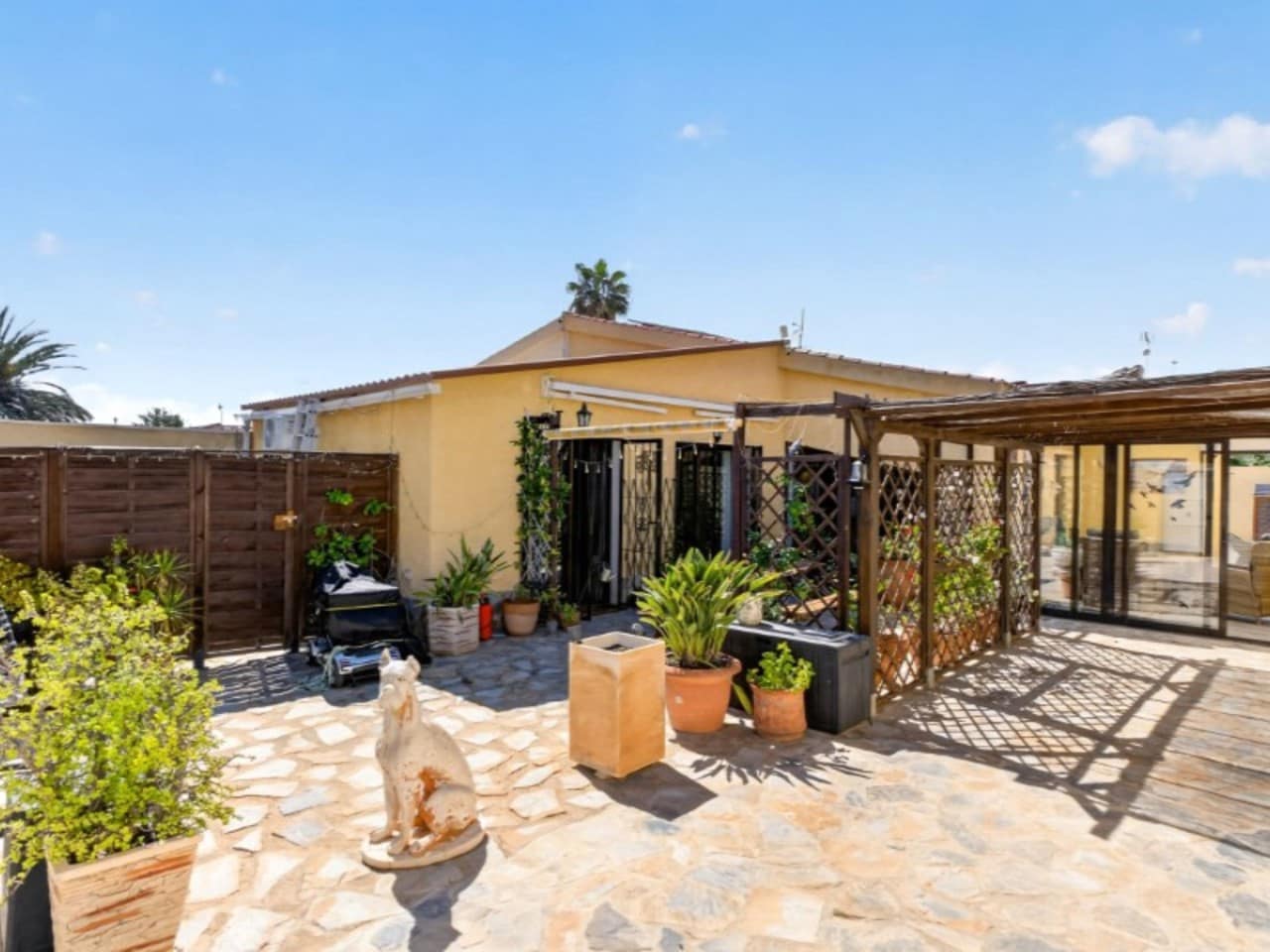 3 sypialnia Willa na sprzedaż w Torrevieja - 549 000 € (Ref: 9824663)