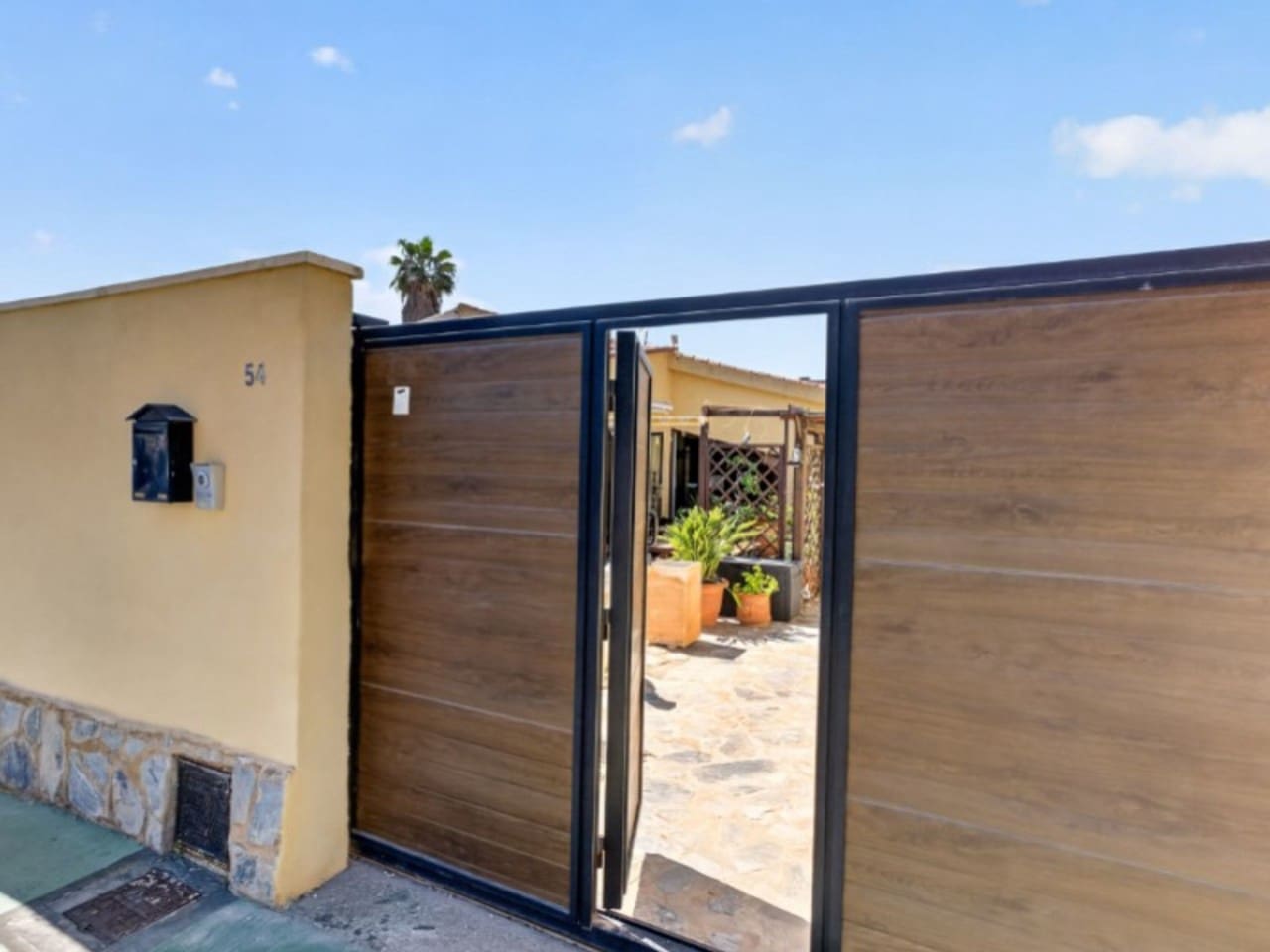 3 sypialnia Willa na sprzedaż w Torrevieja - 549 000 € (Ref: 9824663)