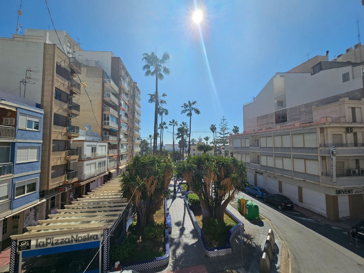 2 chambre Appartement à vendre à Torrevieja - 265 000 € (Ref: 9824668)
