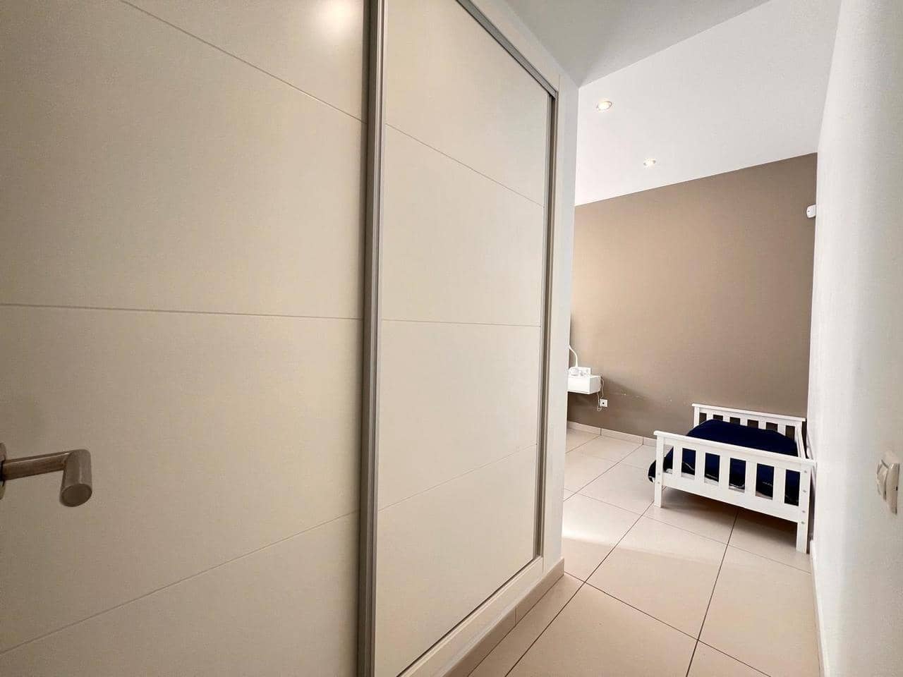 3 makuuhuone Huvila myytävänä paikassa Orihuela Costa mukana uima-altaan - 373 000 € (Ref: 9826362)