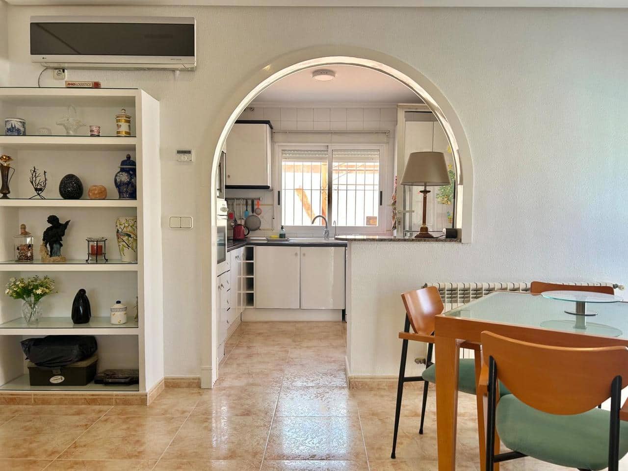 3 camera da letto Villa in vendita in Torrevieja con piscina - 549.900 € (Rif: 9827098)