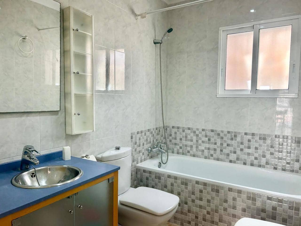 3 camera da letto Villa in vendita in Torrevieja con piscina - 549.900 € (Rif: 9827098)