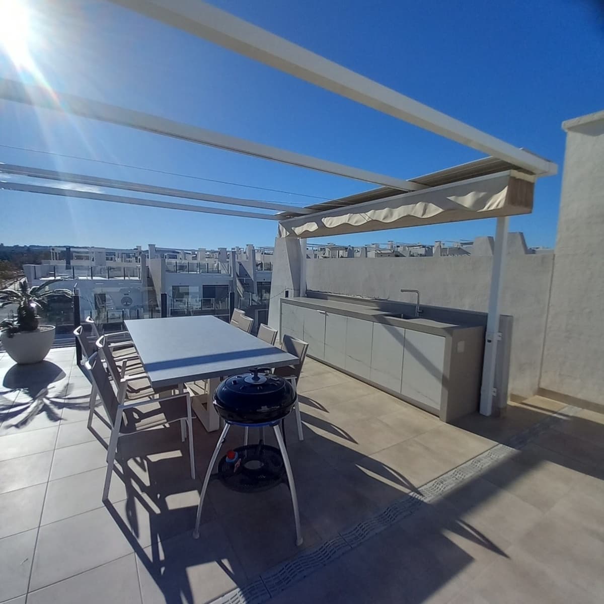 2 Zimmer Penthouse zu verkaufen in San Miguel de Salinas mit Pool - 299.000 € (Ref: 9830868)