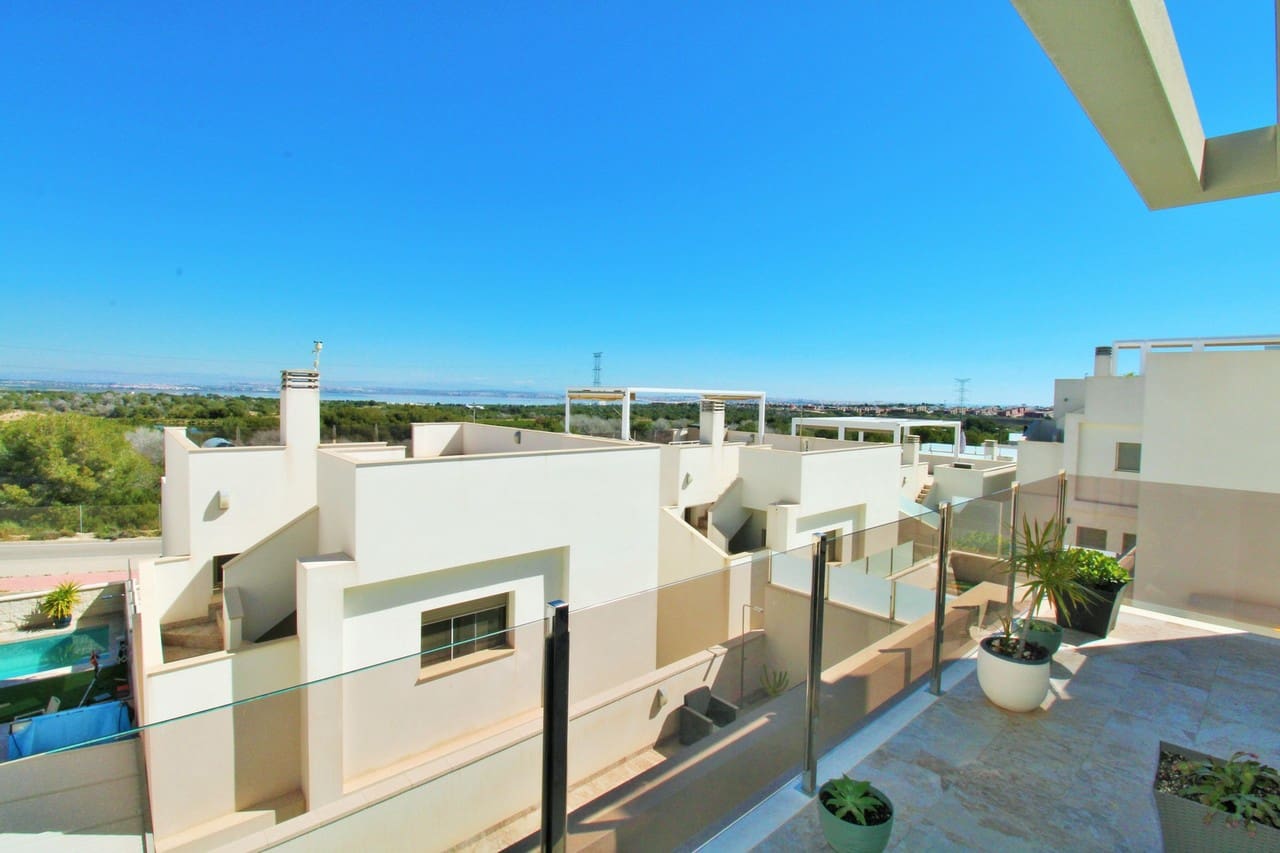 3 sypialnia Willa na sprzedaż w Villamartin z basenem - 469 000 € (Ref: 9830873)