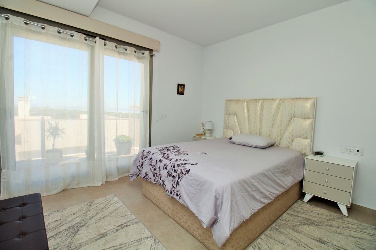 3 sypialnia Willa na sprzedaż w Villamartin z basenem - 469 000 € (Ref: 9830873)